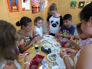 Esta tarde también comienzan los talleres gratuitos en el Centre Juvenil