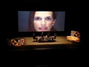 Este montaje teatral lleva una compleja producción