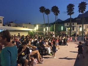 Todas las proyecciones se realizan en la plaça dels Músics