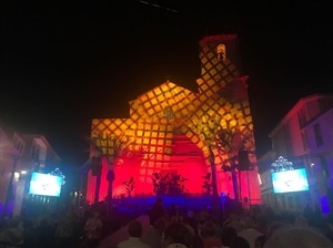 Foto Ganadora de la IV edición de #LaNuciaEnFestes, por @rubisuv