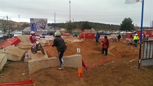 Un piloto en plena competición