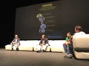 Toni Buades, socialmedia del Ayuntamiento de La Nucía, ha participado en una de las mesas redondas del Congreso