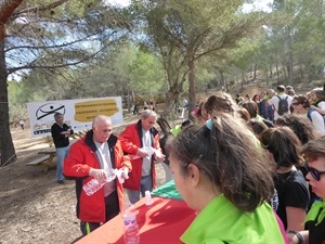 Los participantes agradecieron el avituallamiento durante el recorrido