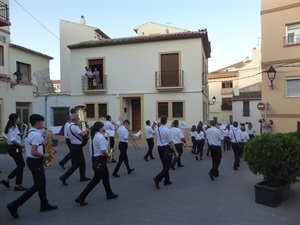 Los músicos sintieron el cariño de los nucieros y nucieras durante todo el recorrido