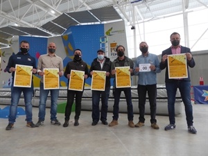 Presentación de la Copa Autonómica de Escalada esta mañana, con Carlos Ferrís, presidente de la FEMECV, Enrique Sempere, Vocal de Escalada de Competición FEMECV, Antonio García-Cuenca, pte. Club Muntanya La Nucia, Pedro González, CEO Sharper Walls, Sergio Villalba, concejal de Deportes y Bernabé Cano, alcalde de La Nucía.