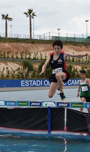 Marcos Carrión en los 1.500 metros obstáculos