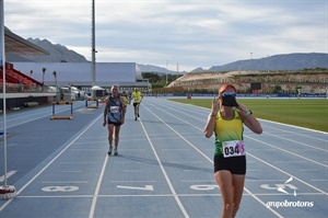 Gemma Ann Selby fue la primera fémina en entrar en meta