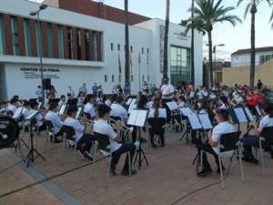 La banda de l'Escola de la Unió Musical cerró el primer día de audiciones de Fin de Curso