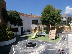 Patio de recreo de la Escuela Montessori La Nucía