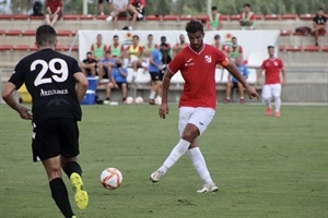 El capitán Fofo en un partido de pretemporada